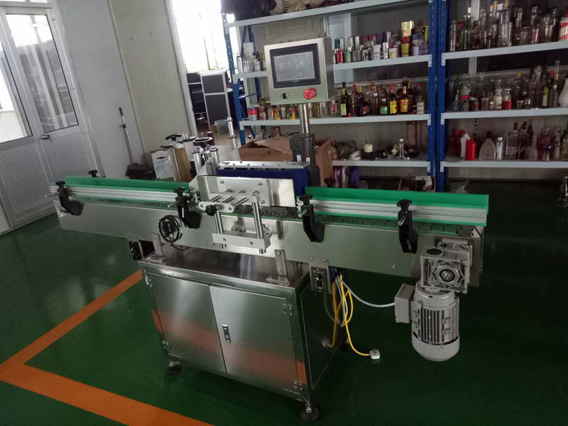 瓶子不干膠貼標(biāo)機(jī)