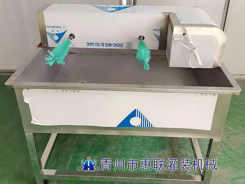 四頭毛刷洗瓶機